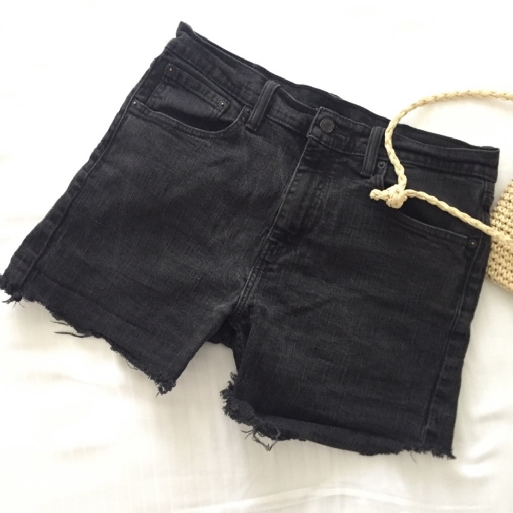 LEVI’S CUTOFFS - Picture 3 of 6